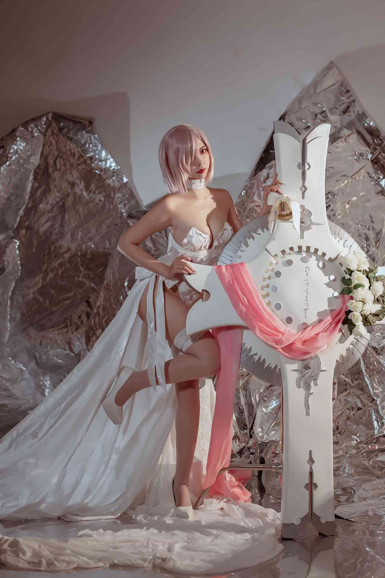 二佐Nisa玛修婚纱